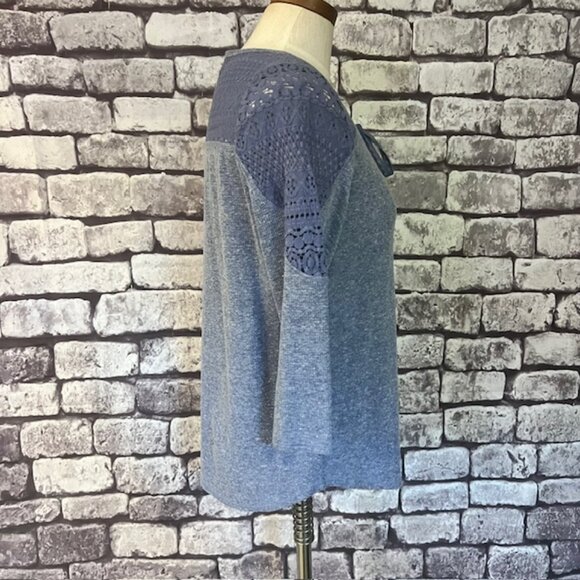 Chico's Zenergy Blue 3/4 Sleeve Blouse Size M - Picture 8 of 9